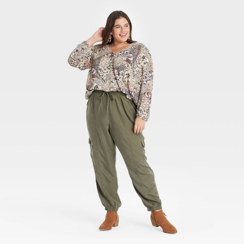 Plus size cargo pants- 2x